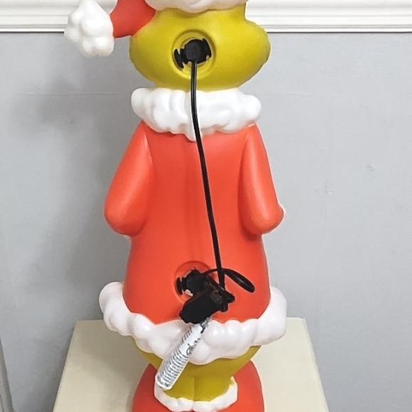 Gemmy Lighted Blow Mold Grinch Sculpture Decorations Outdoor Christmas 24" Tall - Picture 4 of 6
